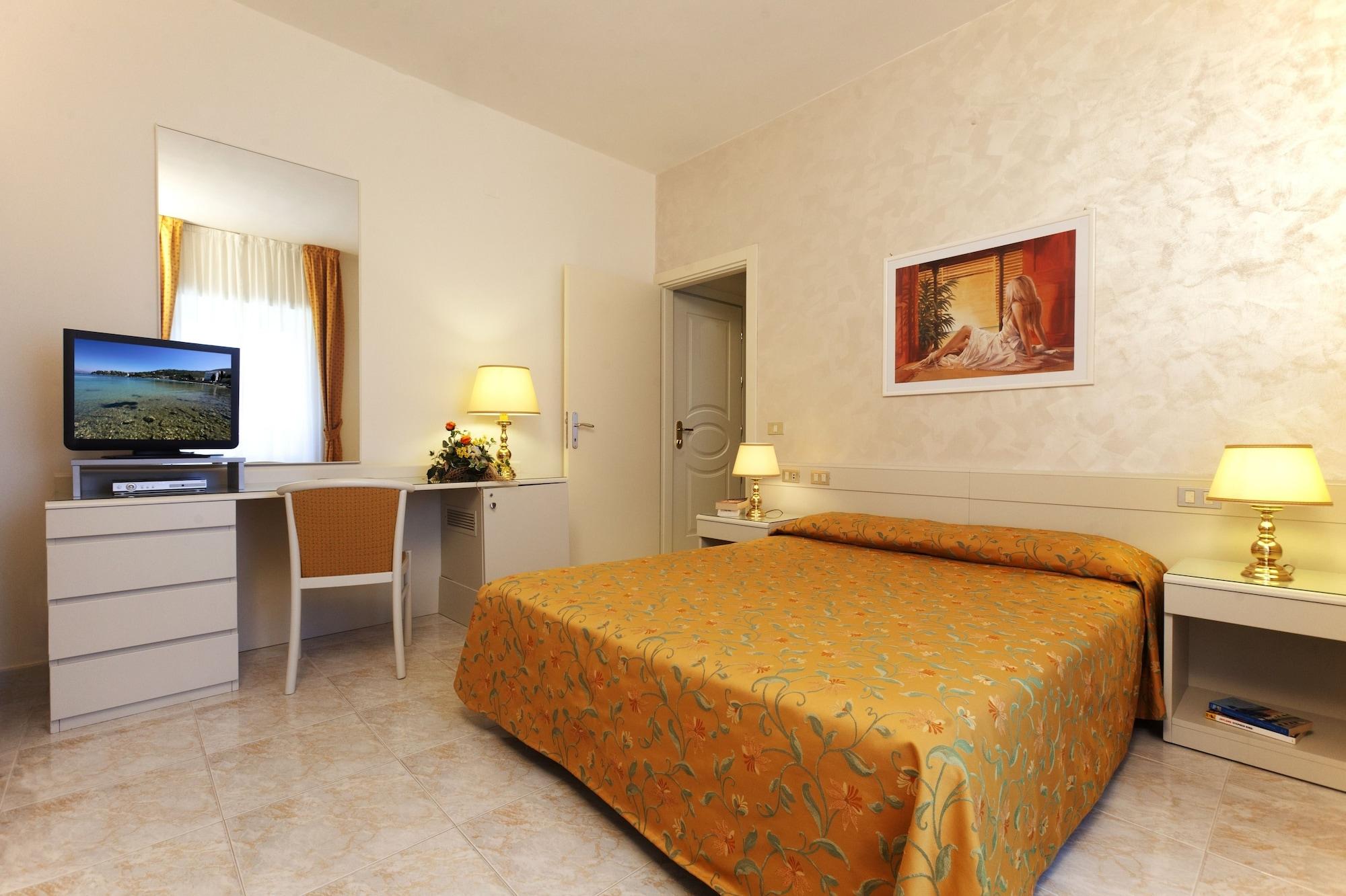 Baia D'Argento Hotell Porto Santo Stefano  Exteriör bild