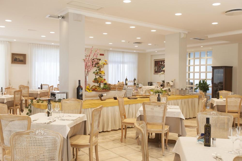 Baia D'Argento Hotell Porto Santo Stefano  Exteriör bild