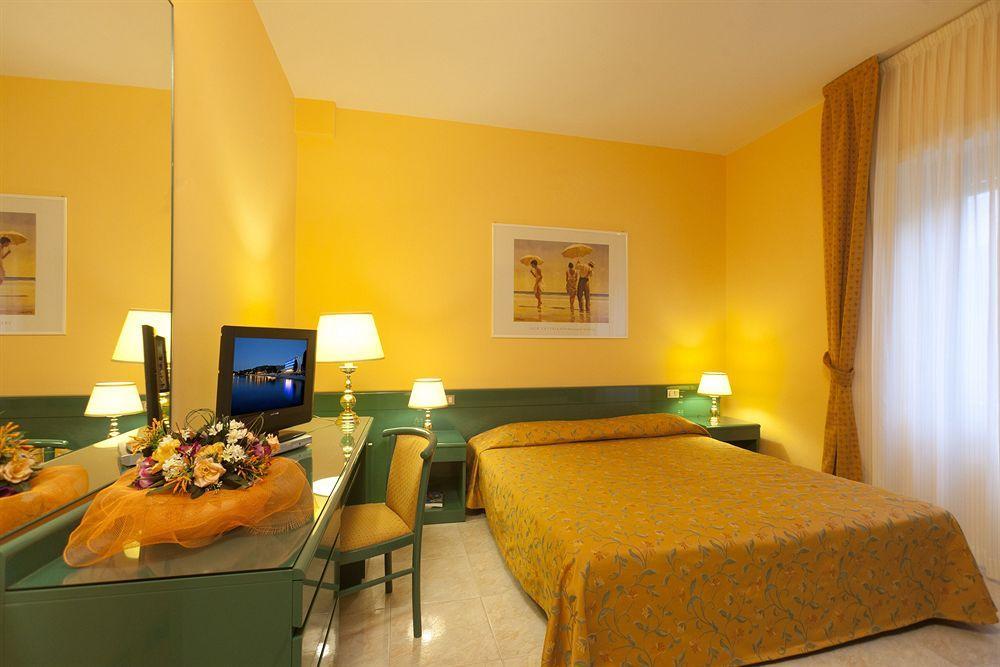 Baia D'Argento Hotell Porto Santo Stefano  Exteriör bild