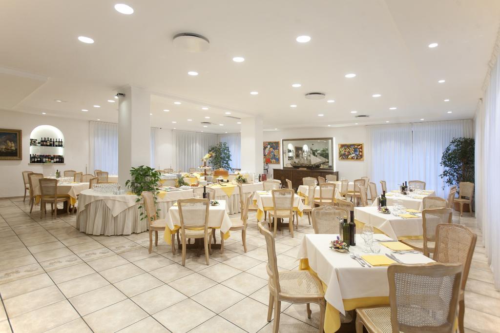 Baia D'Argento Hotell Porto Santo Stefano  Exteriör bild